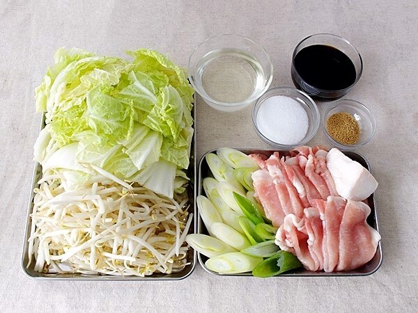 秘密はあの材料にあり!実は「豚肉」でも絶品の「すき焼き」がで\u2026